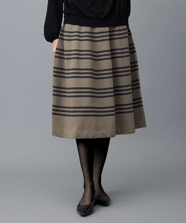自由区 ポリエステルホールガーメント スカート モカ×グレー