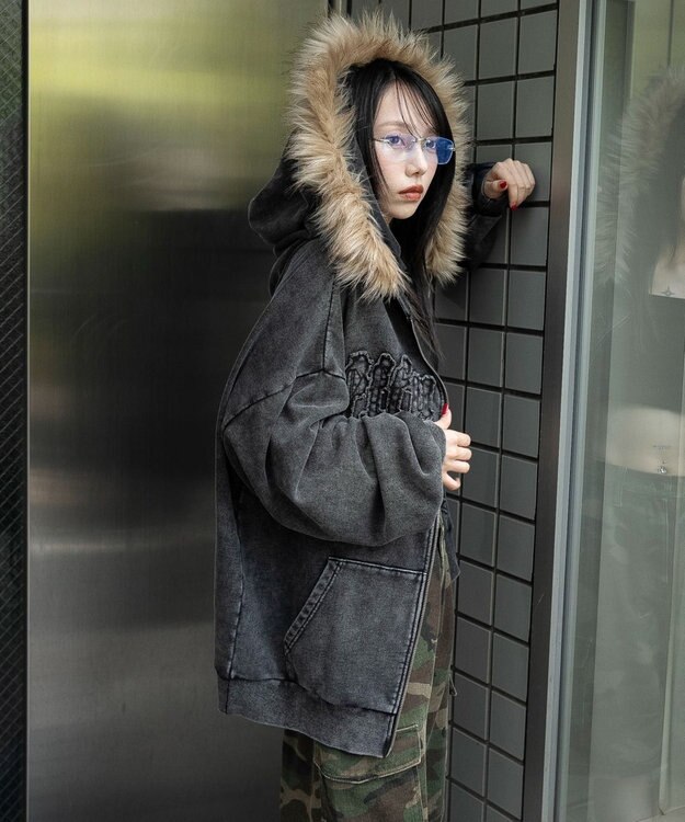 WEGO 【25年秋冬新作】ファーフードBIGZIPパーカー スミクロ