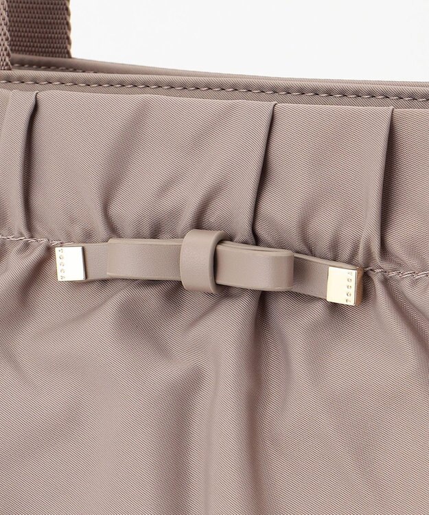 TOCCA ENSEMBLE NYLONBAG L バッグ L ベージュ系