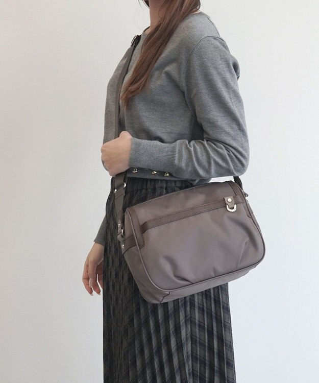 ACE BAGS & LUGGAGE PROGRES アベス ショルダーバッグ 横型 20181 プログレ ブラウン