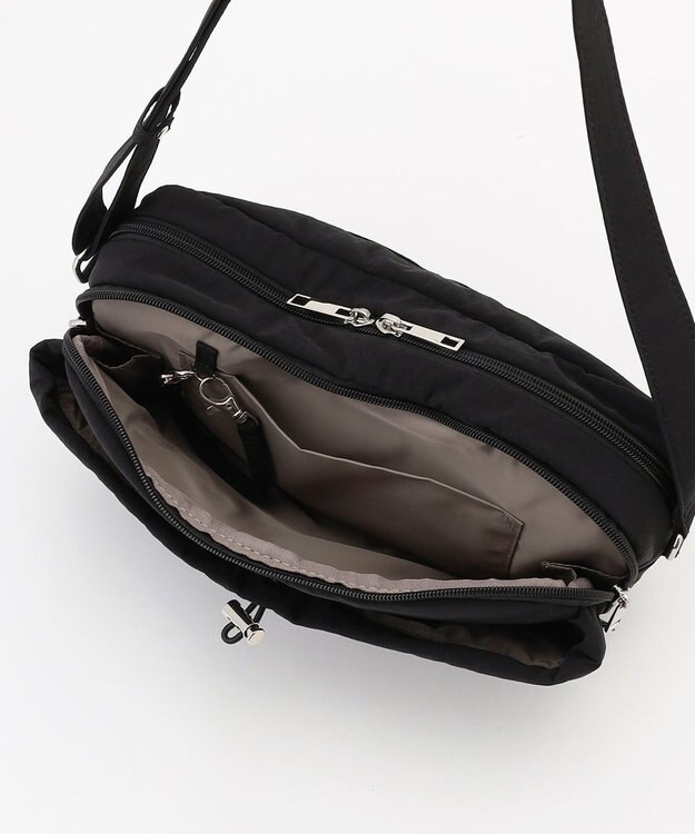 LA BAGAGERIE 【MONICA】クリンクルナイロン　ドロストショルダーバッグ ブラック
