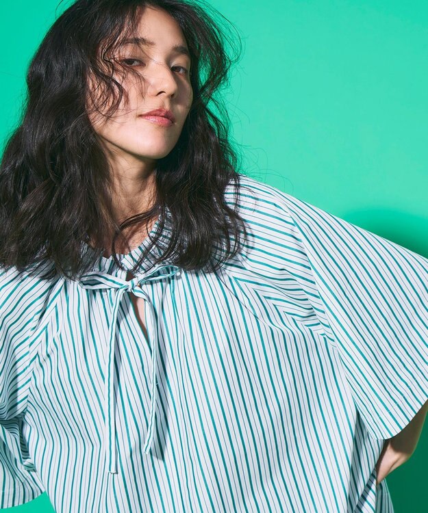 UNFILO フリルネック ブラウス グリーンストライプ