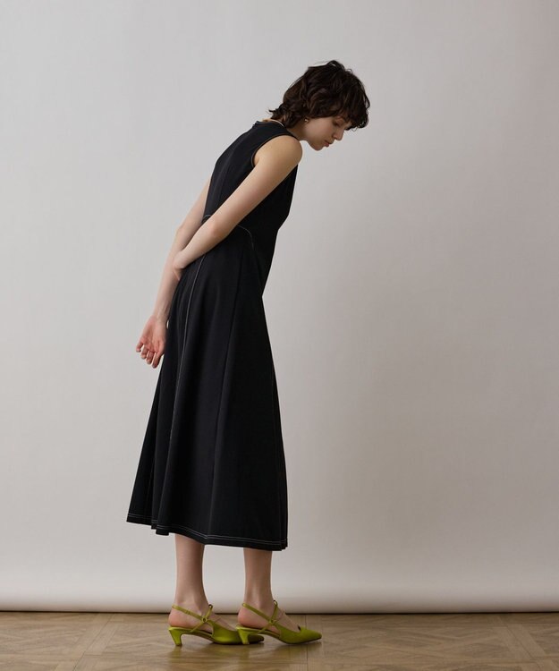 GRACE CONTINENTAL ステッチカットワンピース ブラック