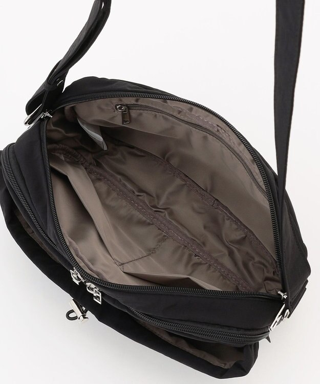 LA BAGAGERIE 【MONICA】クリンクルナイロン　ドロストショルダーバッグ ブラック