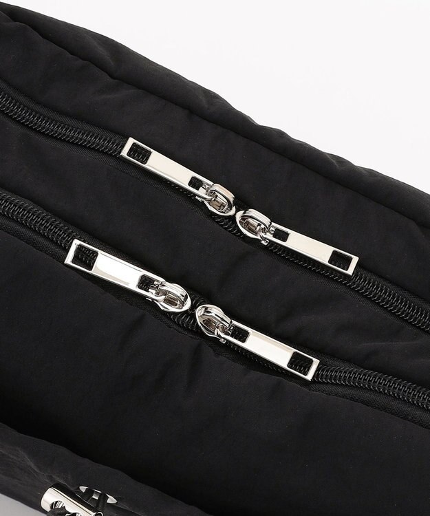 LA BAGAGERIE 【MONICA】クリンクルナイロン　ドロストショルダーバッグ ブラック