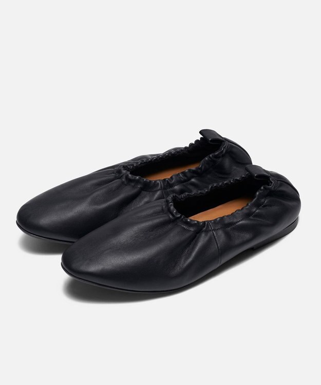 KASHIYAMA ソフトギャザーフラットシューズ ブラック