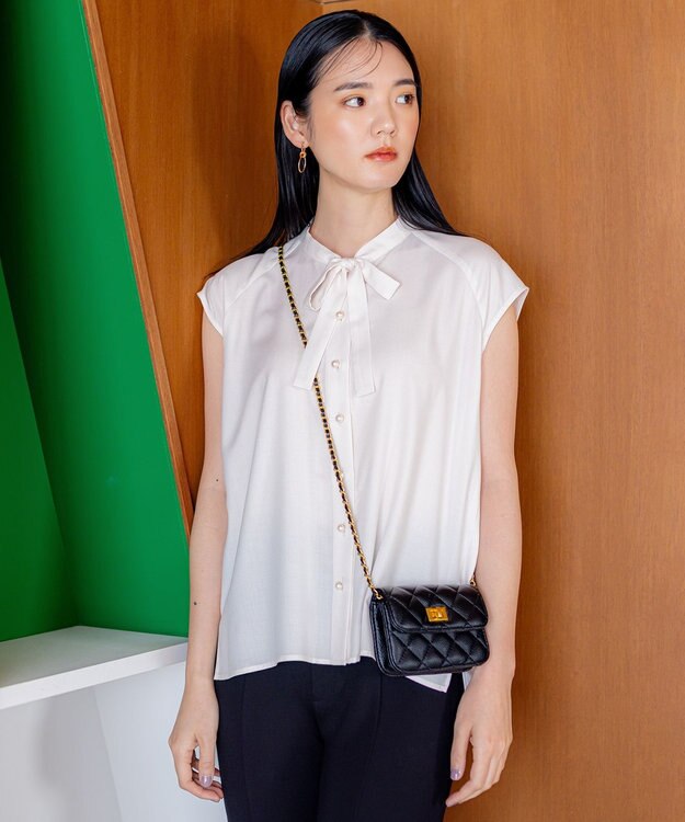 組曲 L 【洗える・イージーケア】シアーカルゼ ボウタイ ブラウス アイボリー系