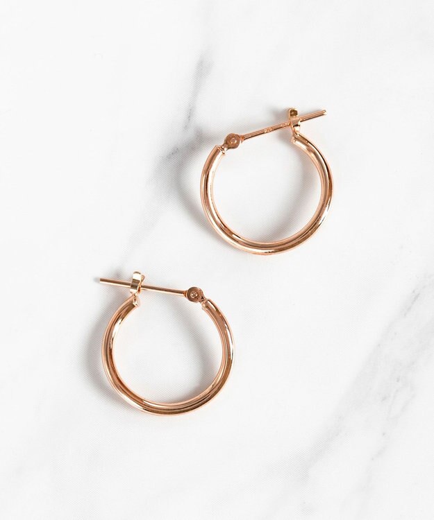 TOCCA 【新色ピンクゴールドが入荷！】【WEB限定】PETAL HOOP PIERCED EARRINGS K10 淡水パール ピアス ピンクゴールド系
