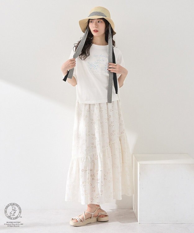 earth music&ecology Ｐｅｔｅｒ　Ｒａｂｂｉｔ?／ｅａｒｔｈ　フルーツＴ Off White