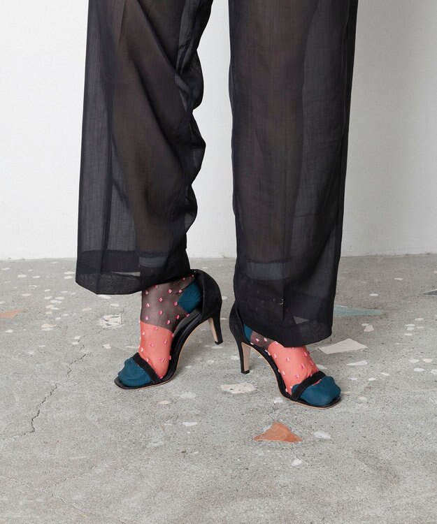 TRICOTE ポンポン ドット柄ソックス 89D.BROWN