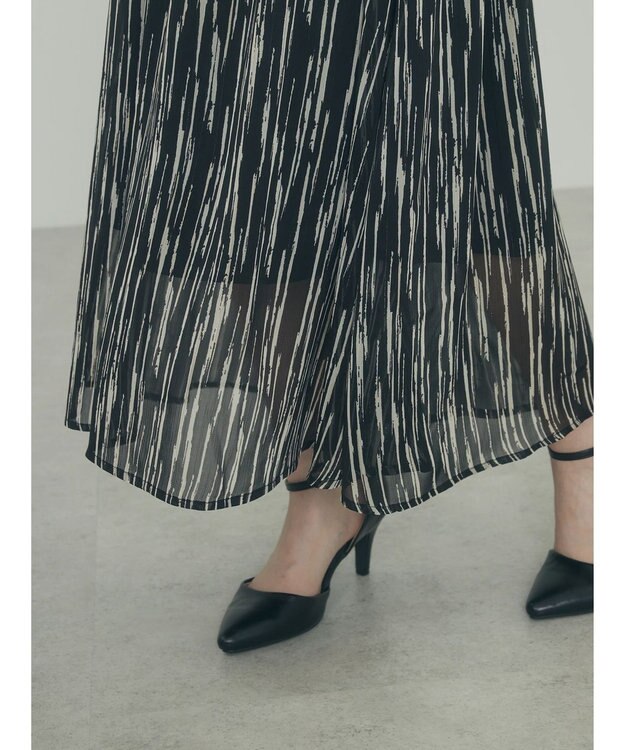 Green Parks ａ．肩フリルプリントワンピース Black