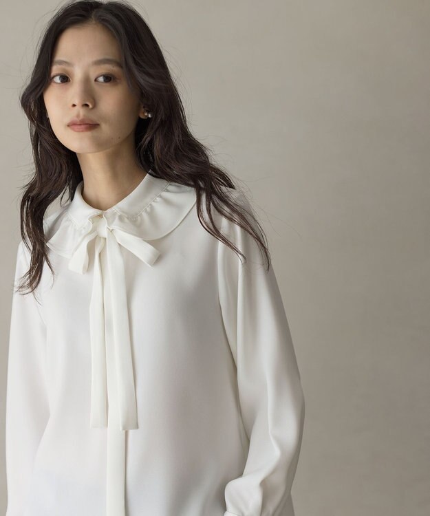 WEB限定】ボウタイ付きフリルカラー ブラウス / 組曲