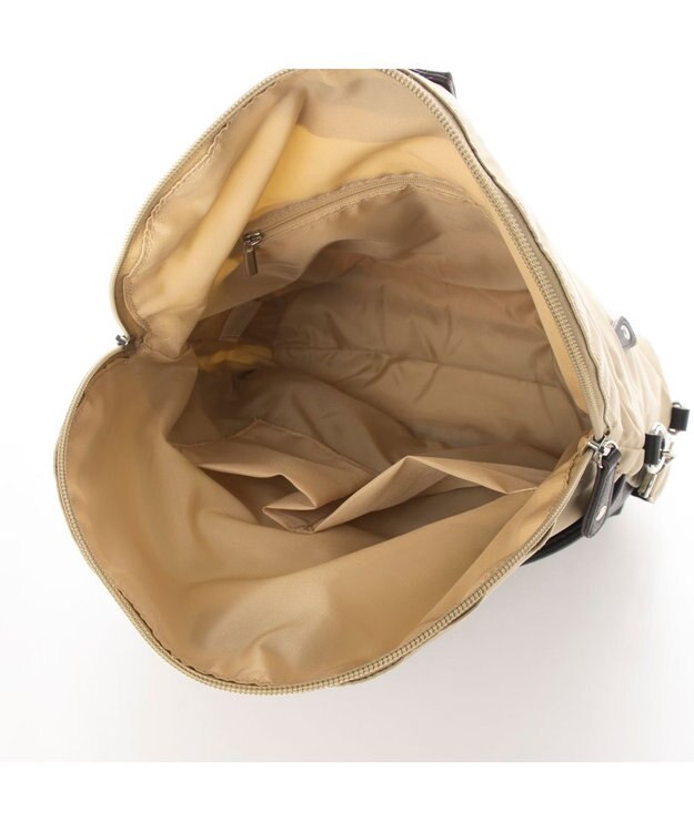 Y'SACCS ナイロン2WAYリュック ベージュ