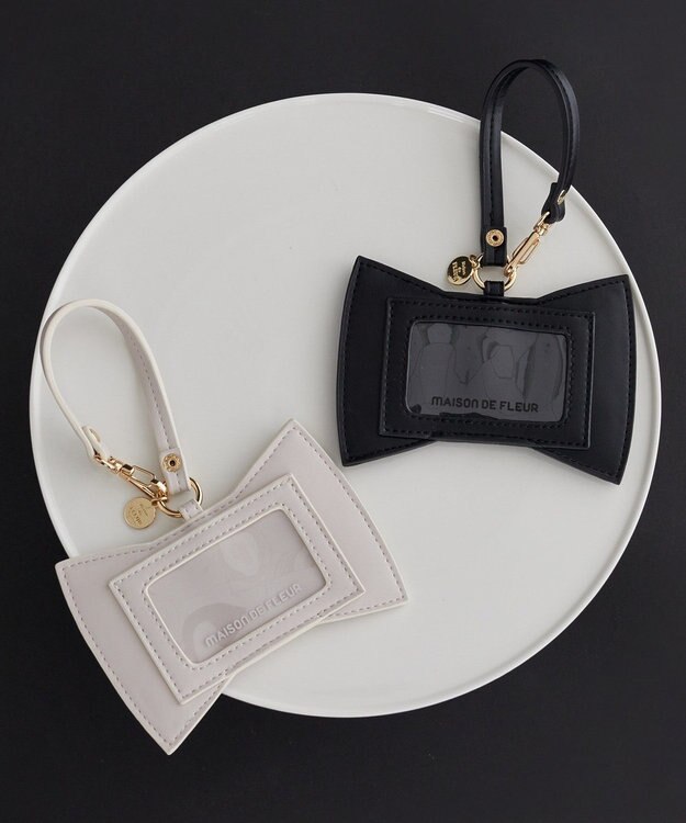 Maison de FLEUR リボンパスケース Black