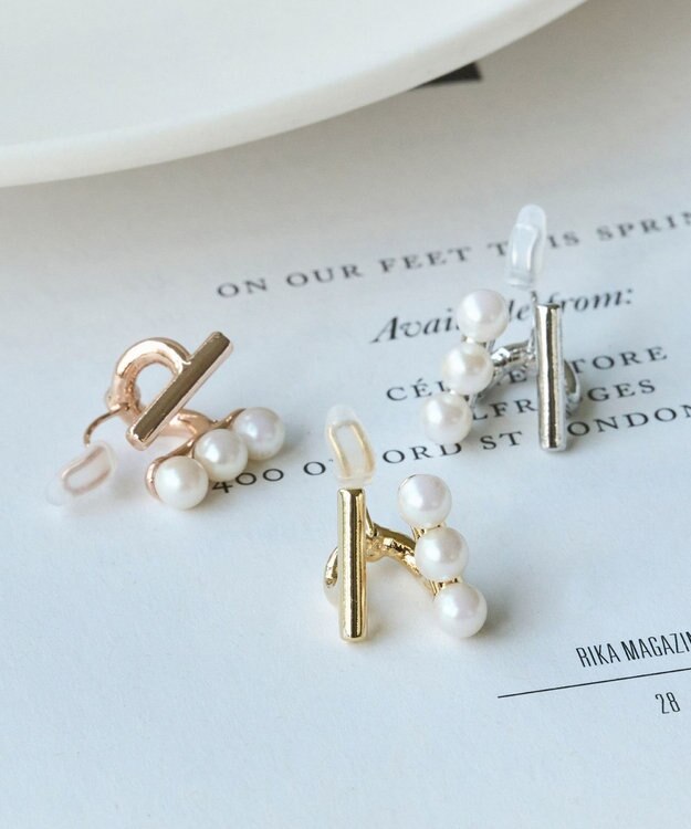 Phoebe 【痛くないシリーズ/金属アレルギー対応】ダブルデコレイトパールライトフィットイヤリング　シャンパン シャンパンゴールド