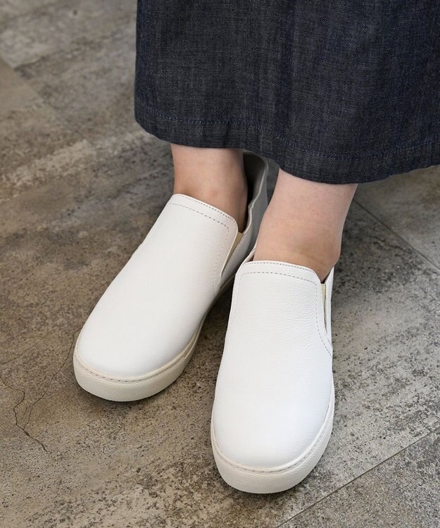 Pointer 本革スライドオンスリッポン ホワイト