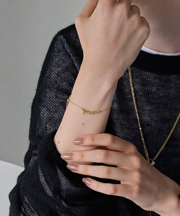 Phoebe ラッキーレターブレスレット(パワー) ゴールド