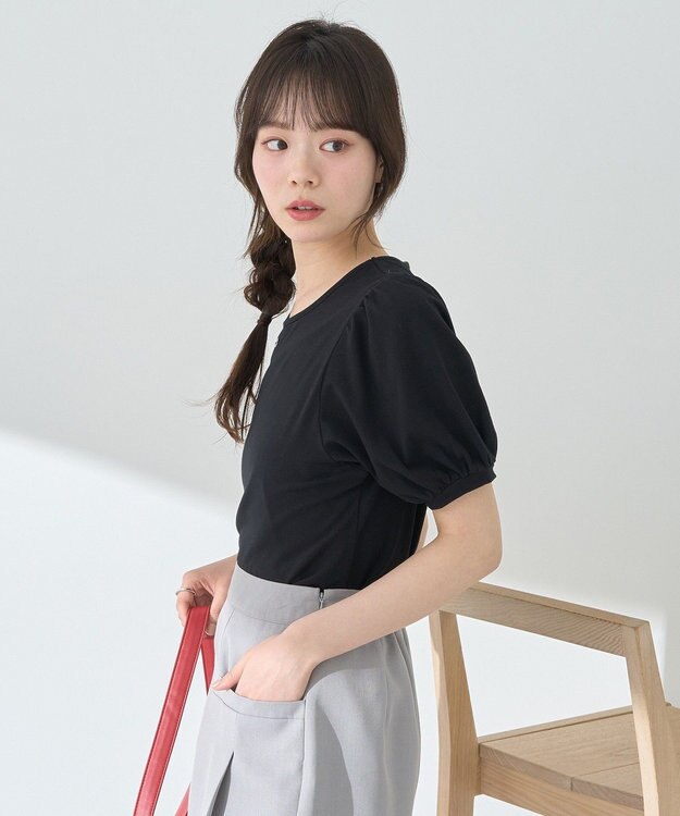 earth music&ecology ロゴプレート付きパフスリーブプルオーバー Black