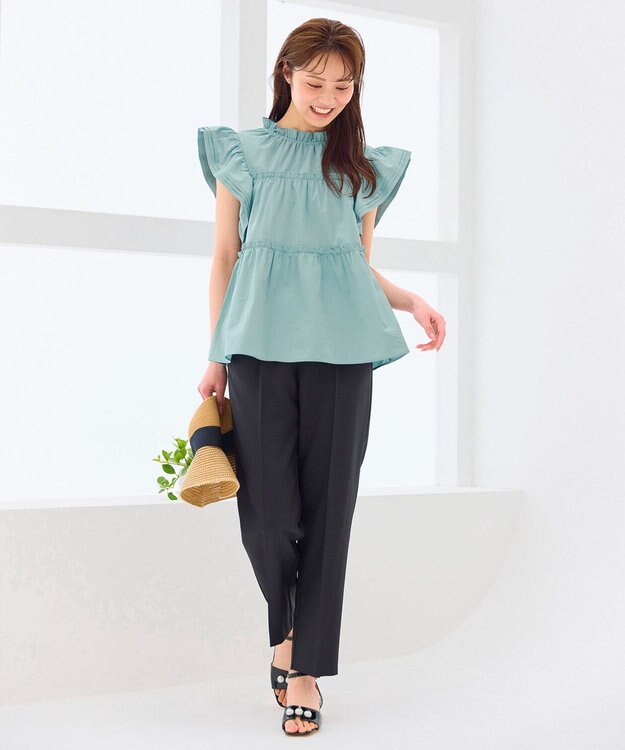 Feroux 【洗える】ペプラムシルエットフリルブラウス スモーキーグリーン系