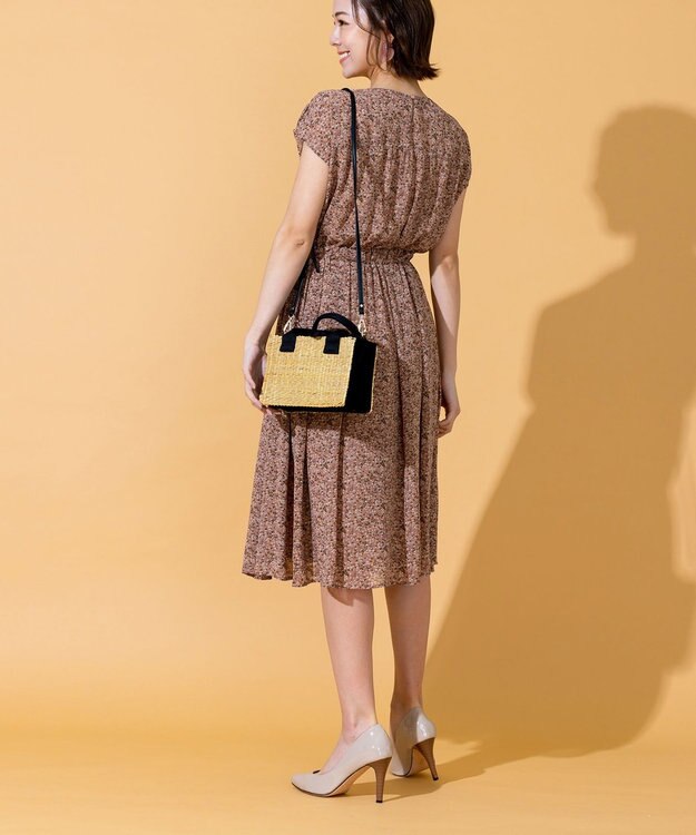 Tiaclasse L 【洗える】程良い透け感のシフォン花柄フレンチワンピース ダスティピンク