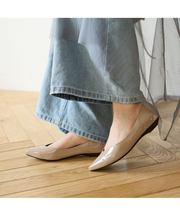 MODE ET JACOMO <carino>【レイン対応】プレーンパンプス ベージュエナメル