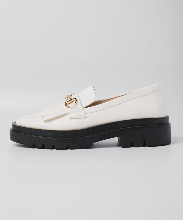 BONTRE 【PRECIEUX JOUET/プレシュウジュエ】トラックソールキルトビットローファー オフホワイト