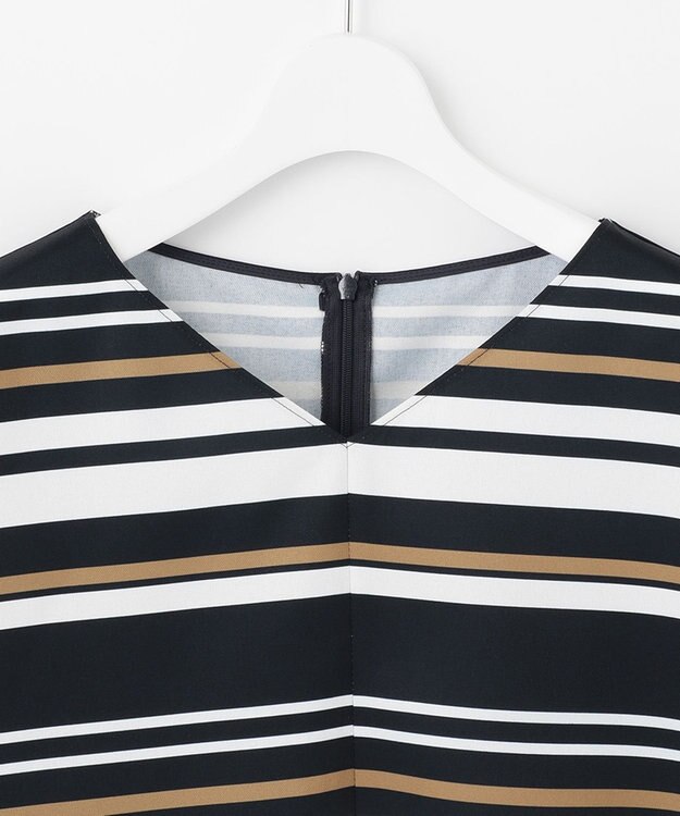 自由区 【接触冷感・速乾・UVカット・撥水・防シワ】リネンライクツイル プルオーバーブラウス ネイビー系1