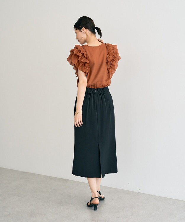 YECCA VECCA ラッフルVネックブラウス Black