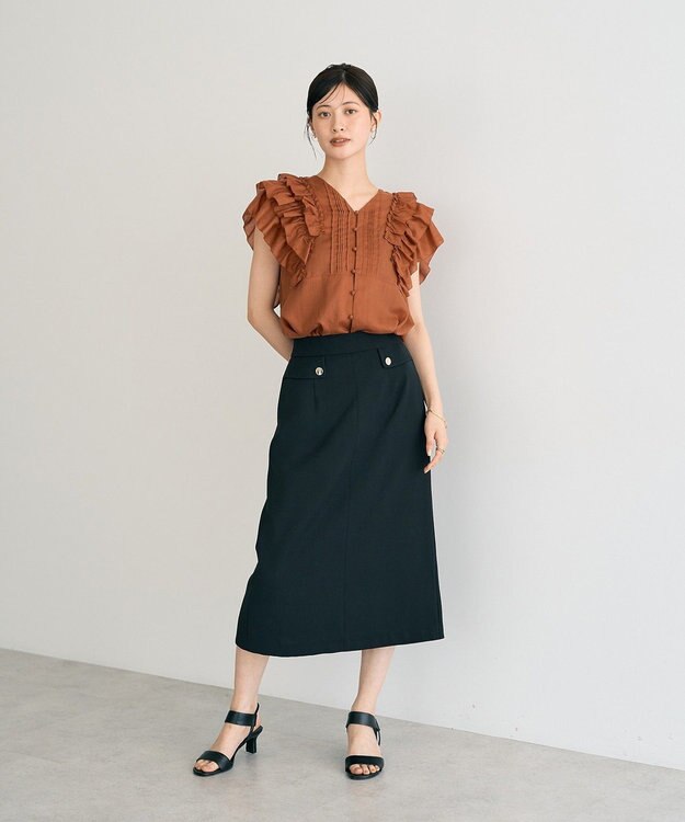 YECCA VECCA ラッフルVネックブラウス Black