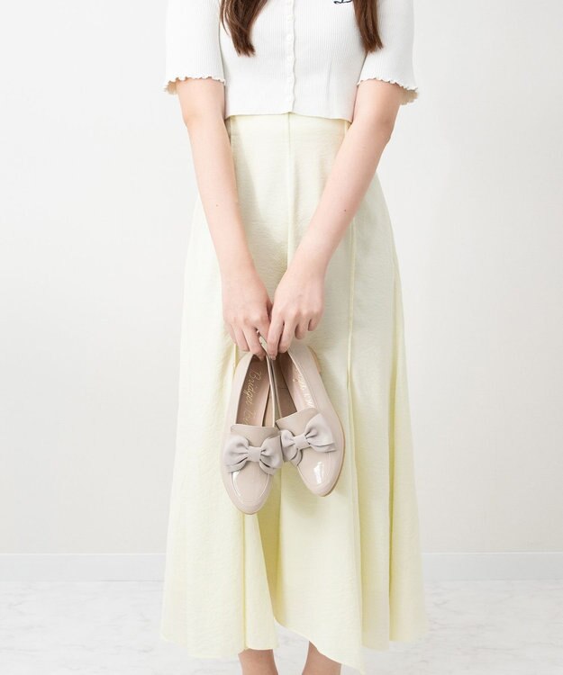 Bridget Birkin 【Bridget Birkin】ラウンドリボンローファー ベージュエナメル