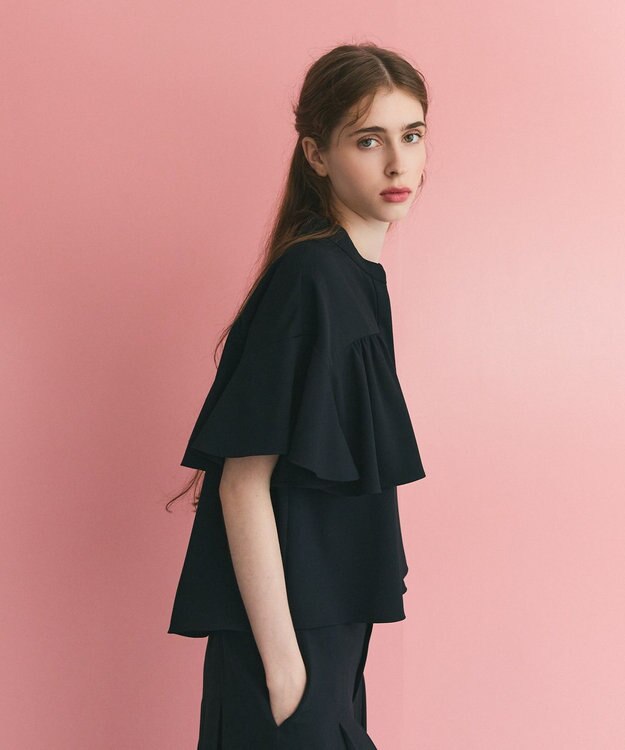 GRACE CONTINENTAL ラッフルレイヤードブラウス ブラック