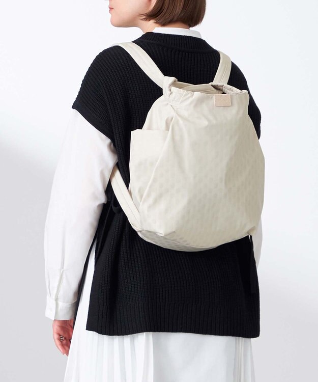 Y'SACCS 【大人のおしゃれ手帖10月号掲載】市川実和子×Y'SACCS　ドット2WAYリュック アイボリー