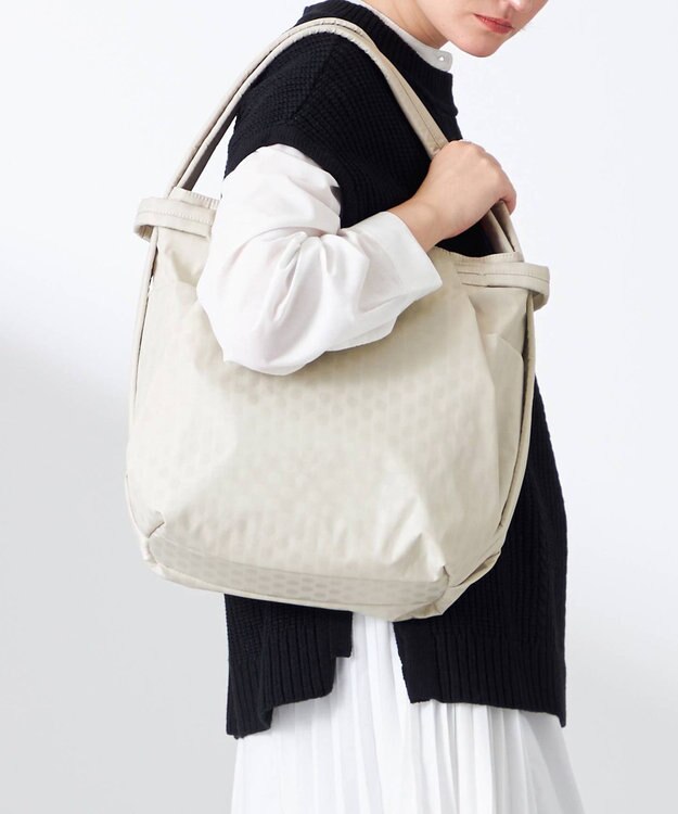 Y'SACCS 【大人のおしゃれ手帖10月号掲載】市川実和子×Y'SACCS　ドット2WAYリュック アイボリー