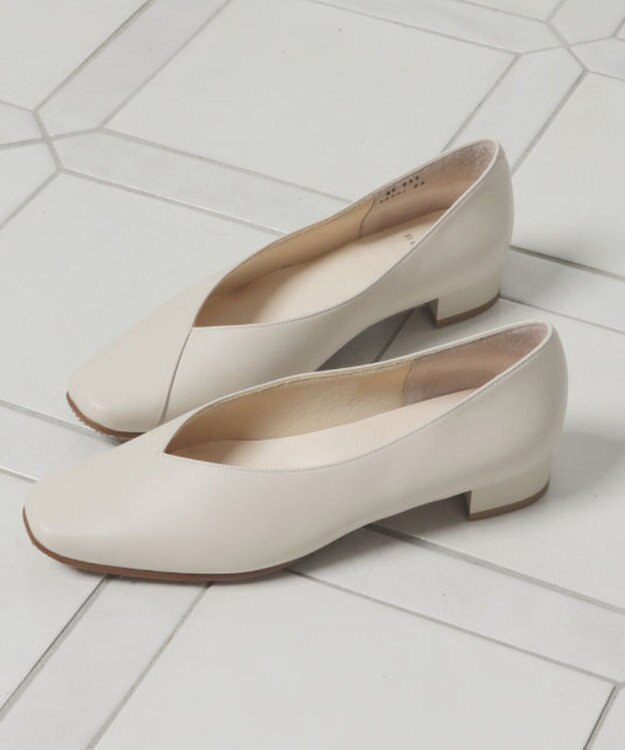 REGAL FOOT COMMUNITY 【ビューフィット】A74W 晴雨兼用パンプス パンプス アイボリー