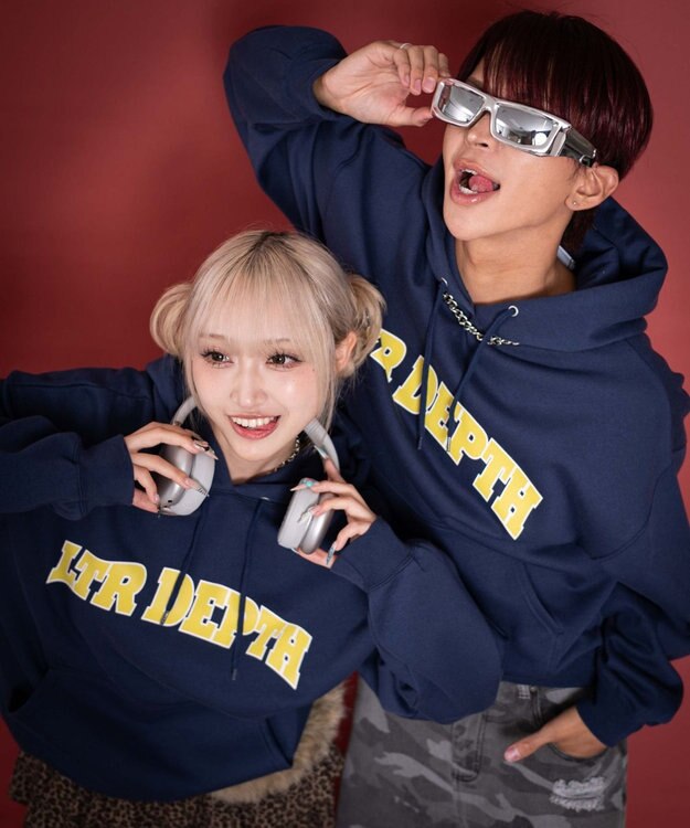 WEGO 【ユニセックス着用ITEM/MLサイズ展開】カレッジプルパーカー ネイビー