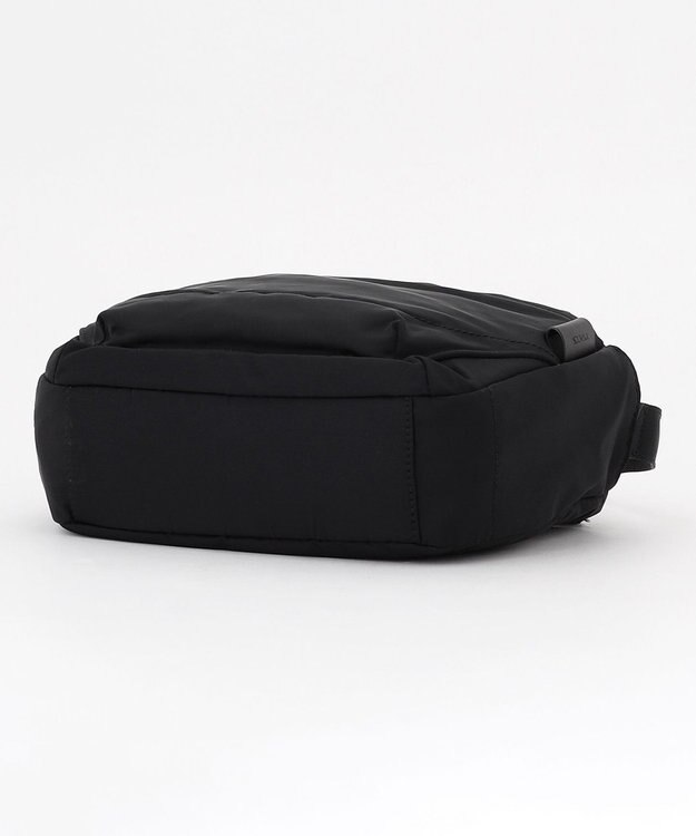 Y'SACCS ポリエステルツイル ショルダーバッグ ブラック