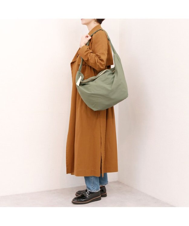 UNBILLION カシュカシュ cachecache / シワナイロンビッグバッグ カーキ