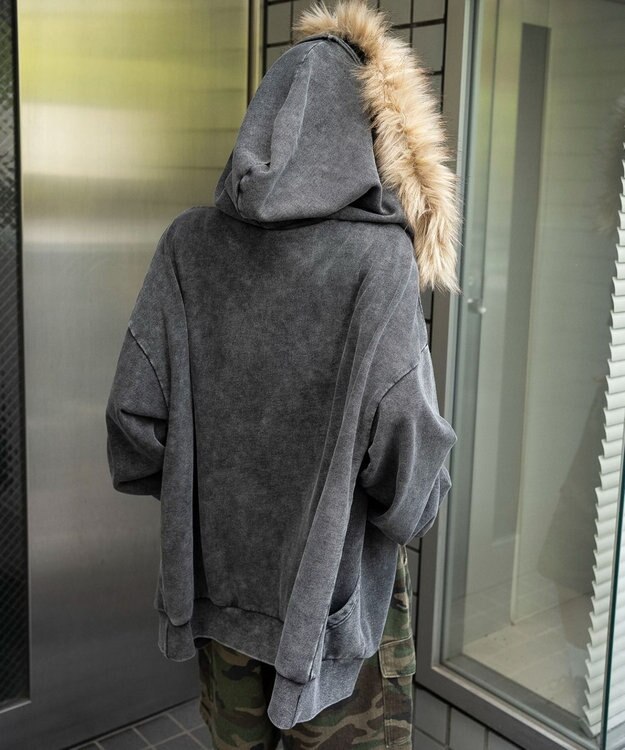 WEGO 【25年秋冬新作】ファーフードBIGZIPパーカー スミクロ