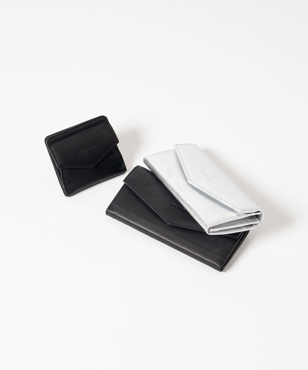 FOLNA RD ソフトレザー・ホイルレザー エンべロープ長財布 シルバー