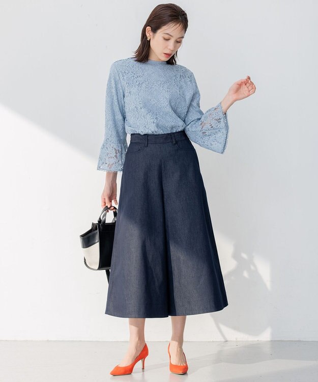 組曲 L 【23SS】ラッセルフラワーレースブラウス サックスブルー系