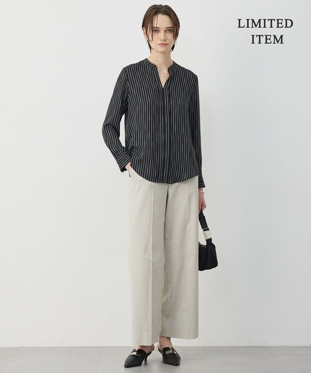 ICB 【新色追加・WEB限定】BackSatinAmunzen キーネックブラウス ブラックベース×ストライプチェーン柄