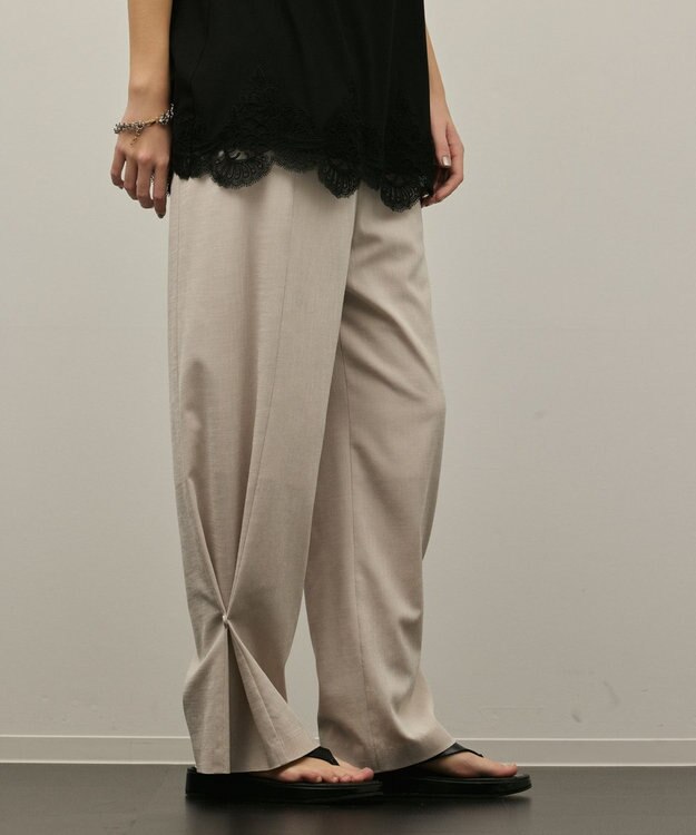 GRACE CONTINENTAL トリアセサイドラインパンツ ベージュ