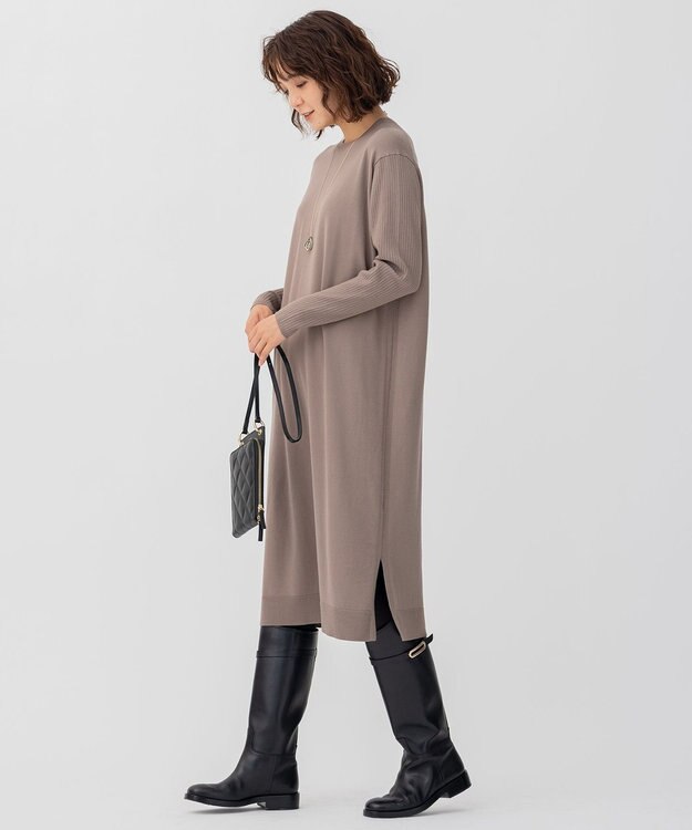 23区 L 【好評につきカラー追加】ヴィスコースストレッチ リブ袖 ワンピース モカ系