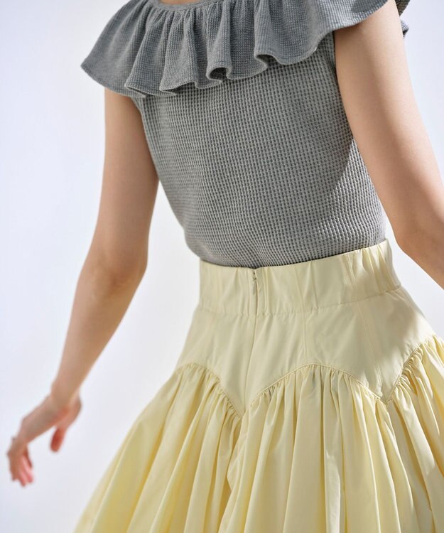 組曲 【組曲×setsuko sagittaire】カップ付きフリルTシャツ グレー系