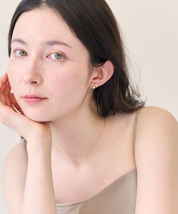 Phoebe 〈痛くないシリーズ/金属アレルギー対応〉パールブーケライトフィットイヤリング　小粒パール ホワイト