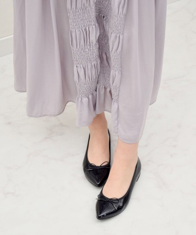 Bridget Birkin 【Bridget Birkin】ポインテッドリボンレインフラットパンプス ブラックエナメル