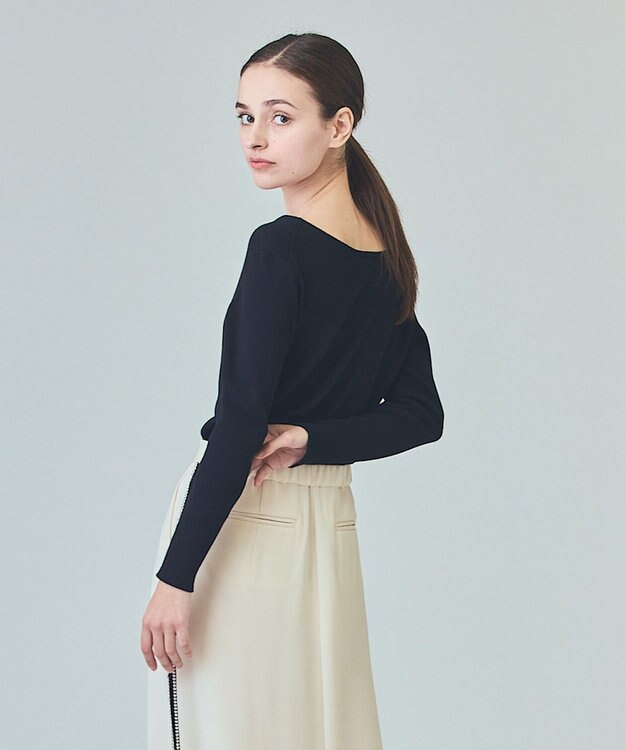 GRACE CONTINENTAL ロゴ刺繍リブトップ ブラック