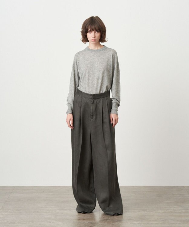 ATON GARMENT DYED LINEN SATIN | ワイドパンツ CHARCOAL GRAY
