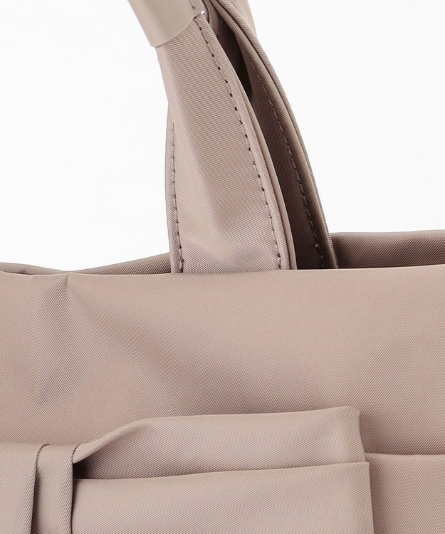 TOCCA TIED RIBBON NYLONBAG バッグ ベージュ系