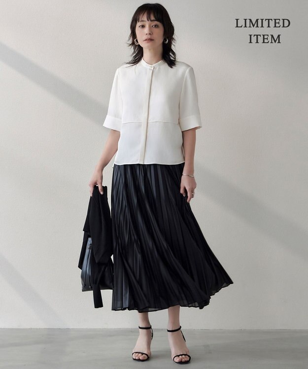 ICB 【WEB限定・洗える】 シルキーツイル クロップドシャツ オフホワイト系